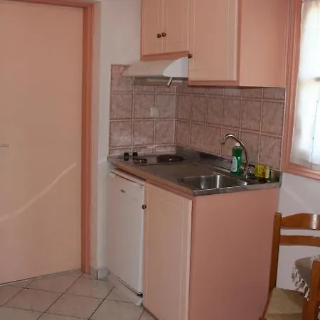 纳克索斯一室公寓酒店